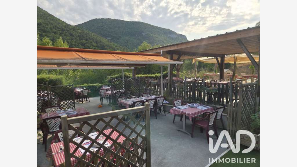 Vente restaurant saisonnier 140m² à Mostuejouls