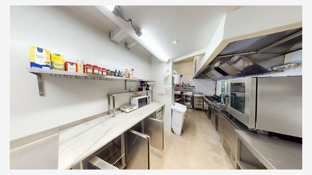 Vente restaurant 130m² clé en main au Port de Nice