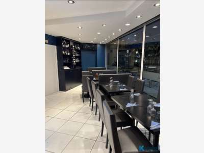 Vente restaurant en angle belle terrasse Paris 16