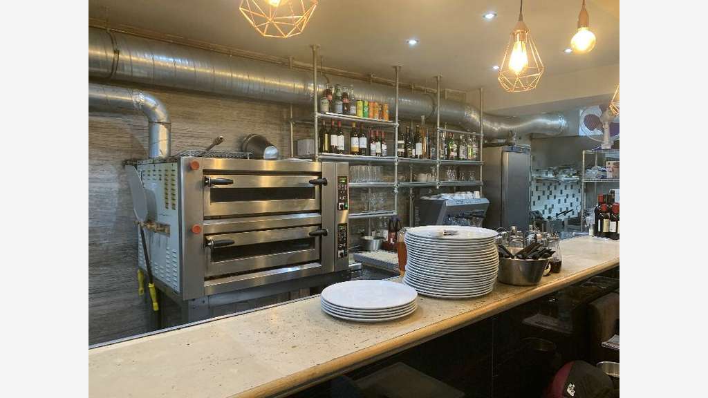 Vente restaurant pizzeria à Juan les Pins centre