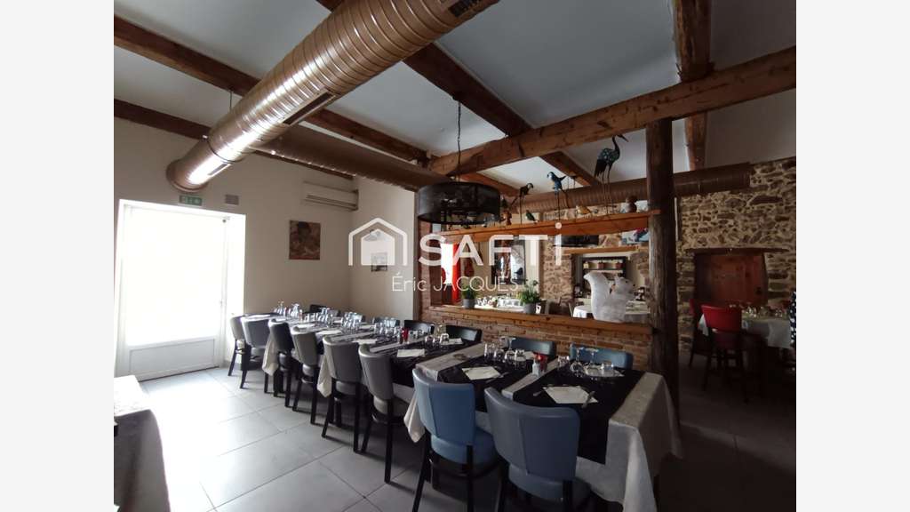 Vente bar restaurant excellente visibilité à Alès 