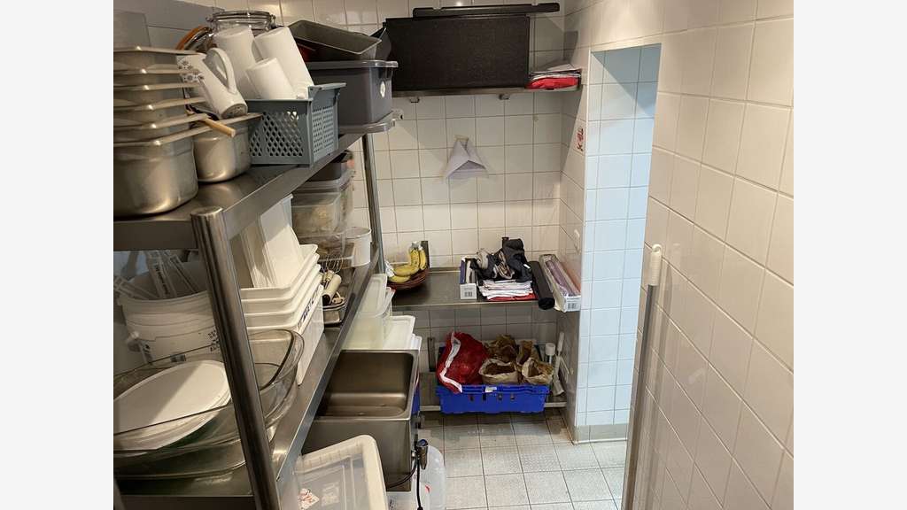 Vente restaurant 75010 Fbg St Denis empl n°1  