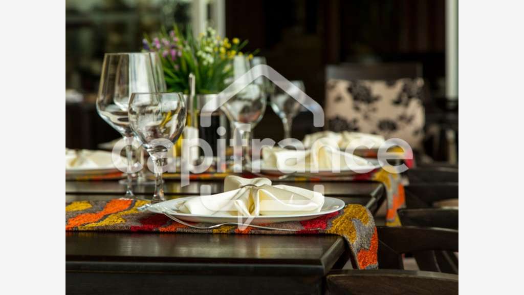 A vendre bar restaurant murs et FDC proche Quimper
