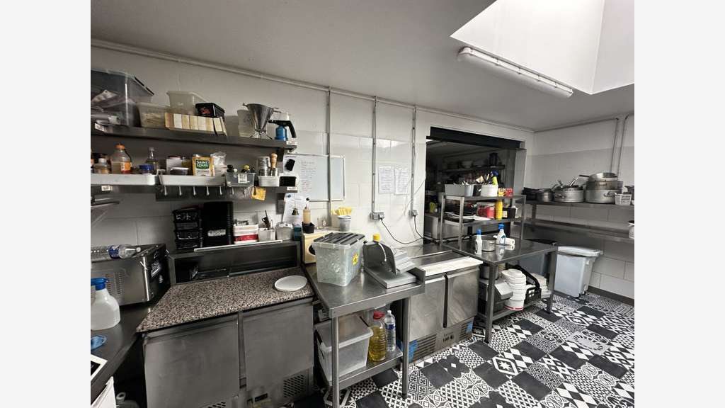A vendre FDC restauration au coeur de Ruffec