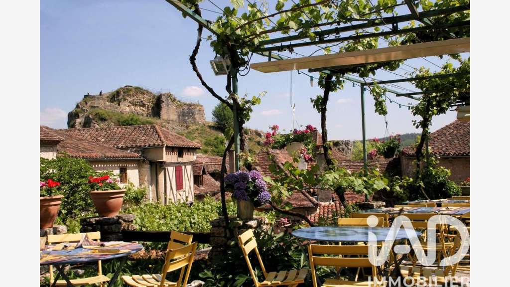 Vente restaurant bar lic IV à Saint-Cirq-Lapopie