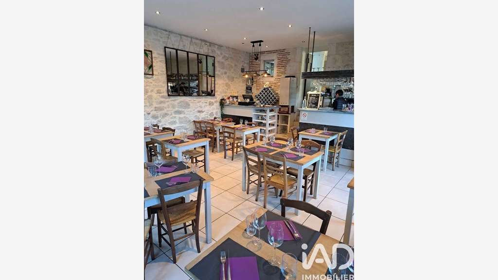 Vente restaurant bar lic IV à Saint-Cirq-Lapopie