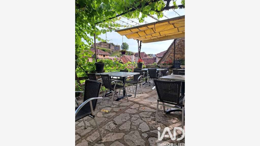 Vente restaurant bar lic IV à Saint-Cirq-Lapopie