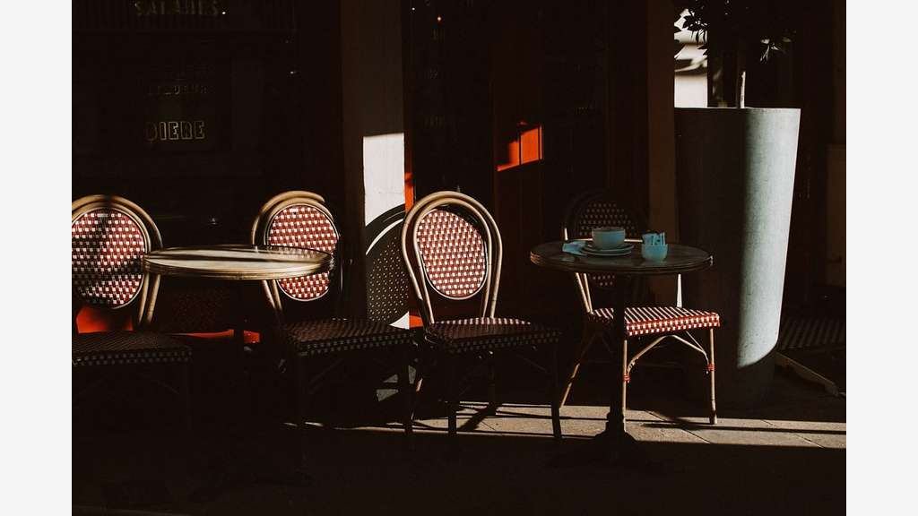 Bar-brasserie à céder, 131 m² avec cuisine