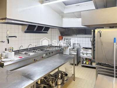 Vente restaurant 800m² à Saint-Georges-de-Reneins