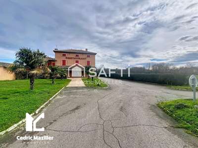 Vente restaurant 800m² à Saint-Georges-de-Reneins