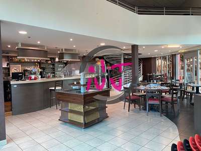 Vente bar brasserie à Saint Léger de Linieres
