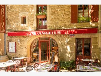 A vendre superbe pizzeria Sainte-Cécile-les-Vignes