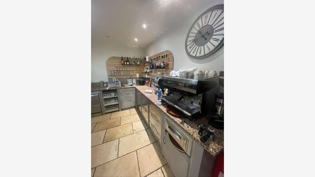 A vendre superbe pizzeria Sainte-Cécile-les-Vignes