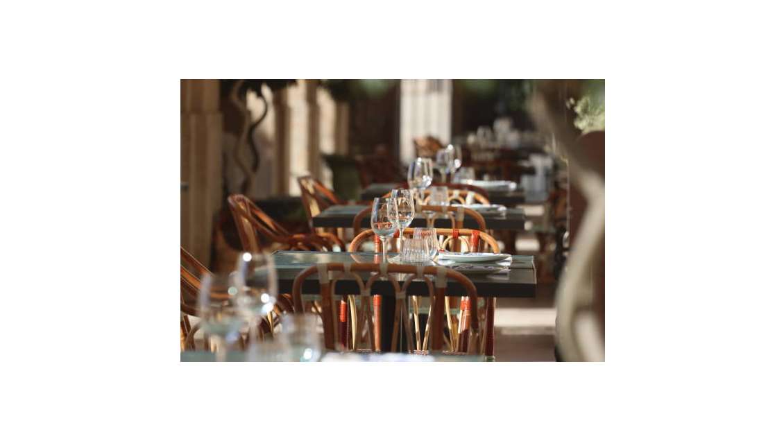 AV bar restaurant pizzeria en bord de mer 33