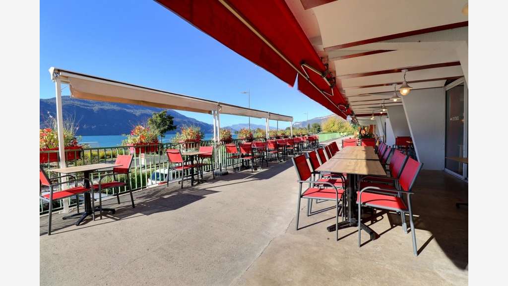 Vente restaurant en bord de Lac à Tresserve