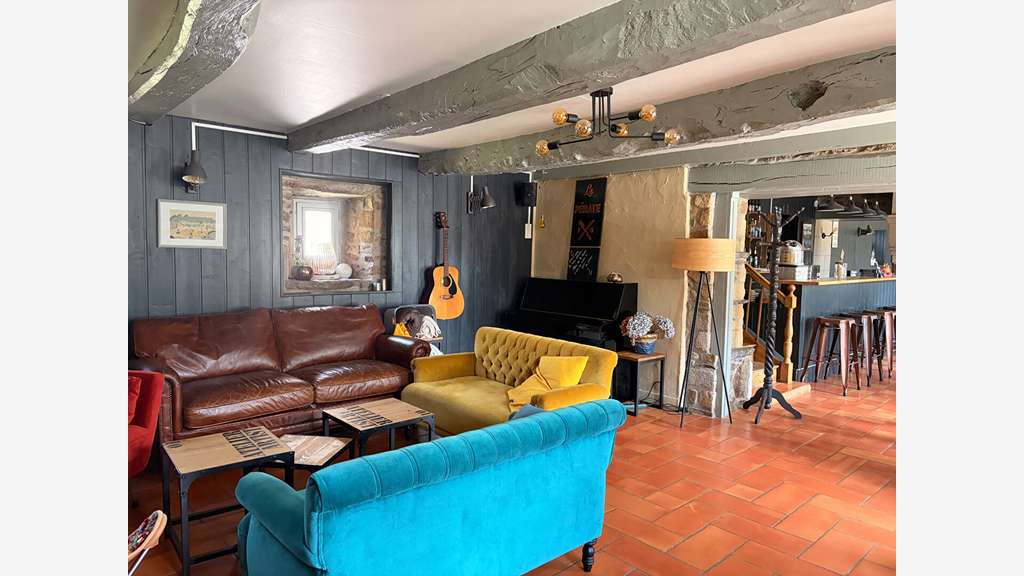 A VENDRE FOND DE COMMERCE LONGERE-