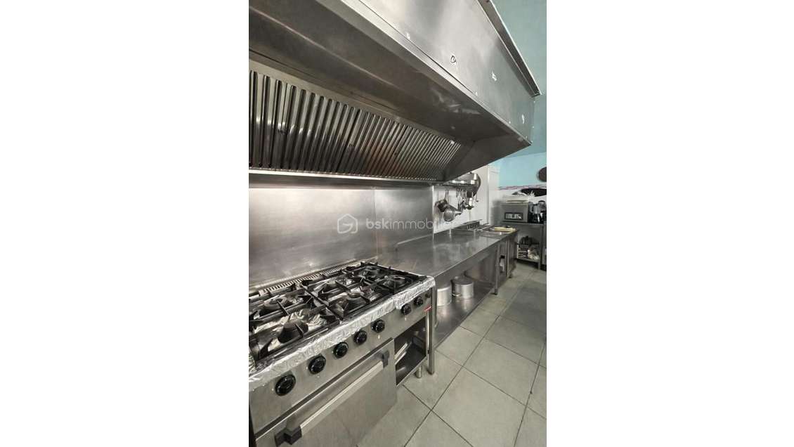 A vendre poissonnerie à Valbonne Village