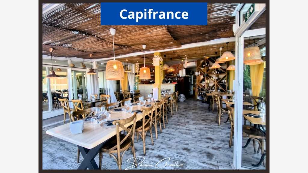 A vendre restaurant cave à vin à Valras Plage (34)