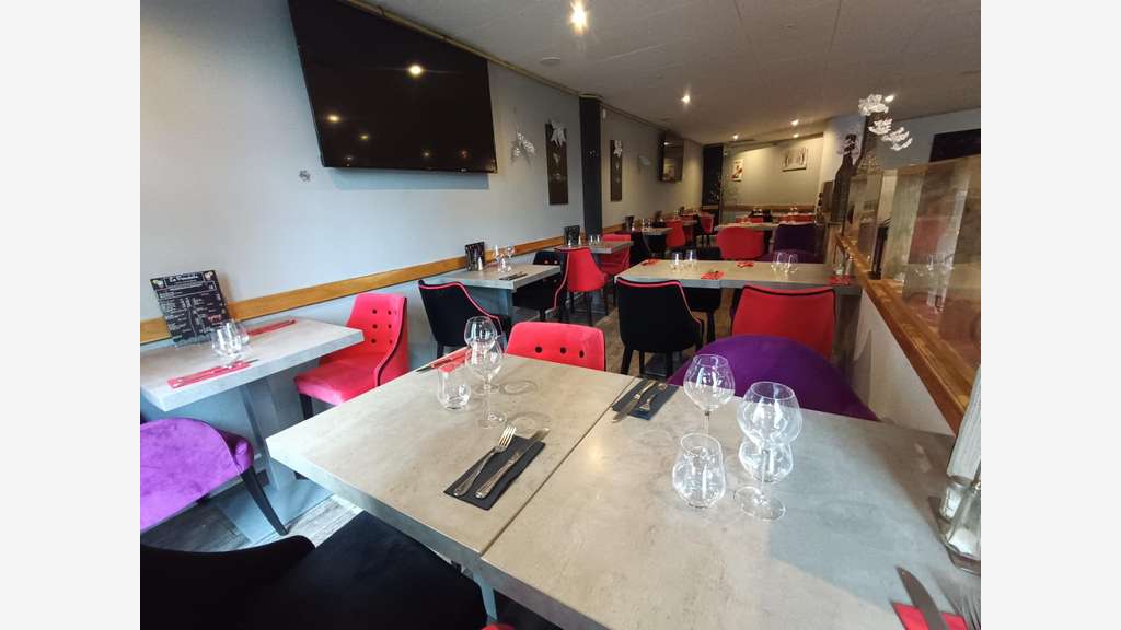 Vente murs et fonds restaurant à Vauréal centre 