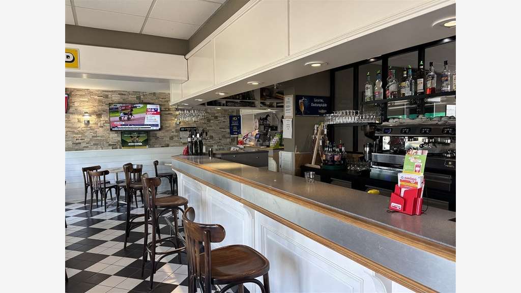 Vente restaurant brasserie lic IV terrasse Vendée