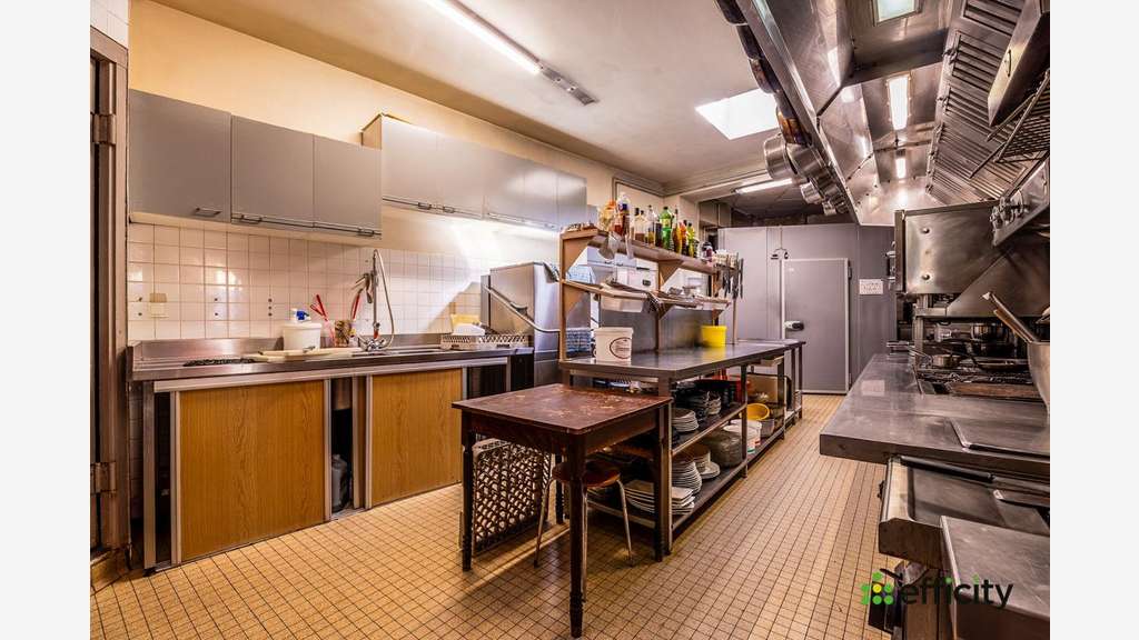Vente bar restaurant avec logement à Saintes