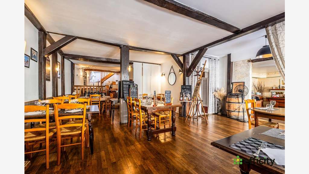 Vente bar restaurant avec logement à Saintes