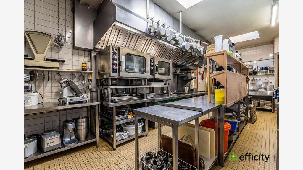 Vente bar restaurant avec logement à Saintes