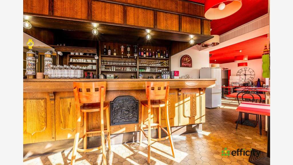 Vente bar restaurant avec logement à Saintes