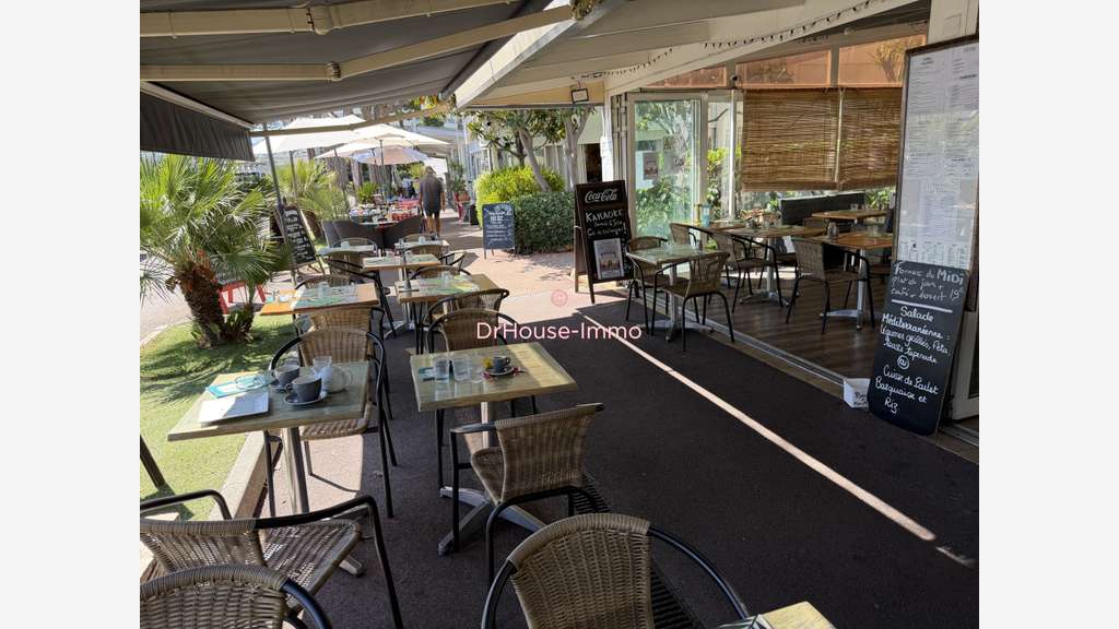 AV restaurant avec terrasse Marina Baie des Anges