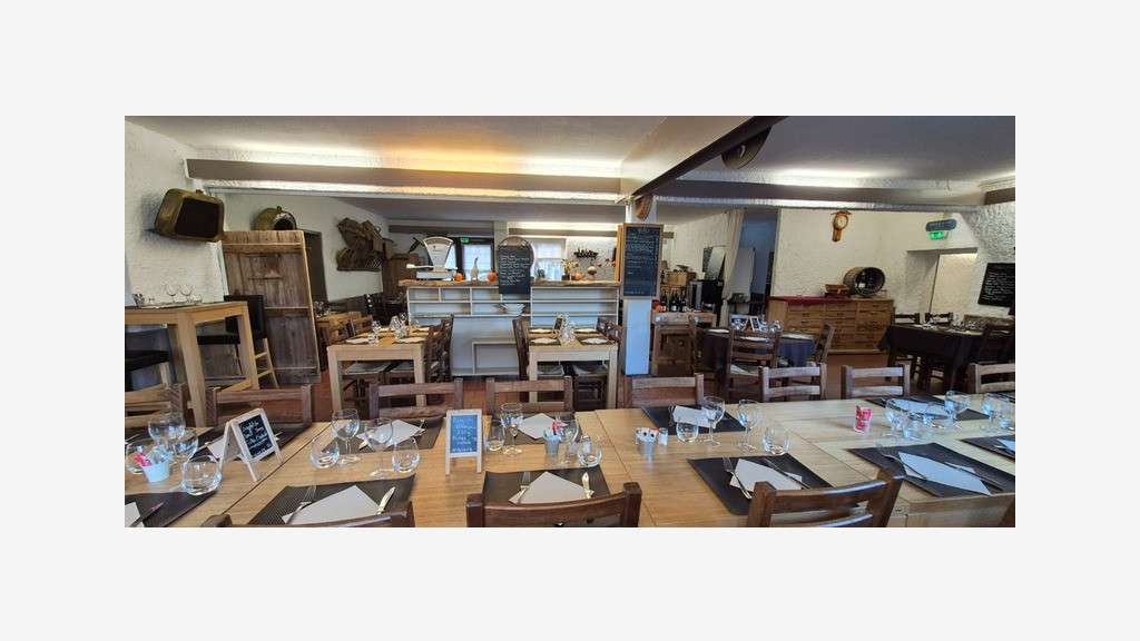 Restaurant sous enseigne à vendre à Volvic (63)