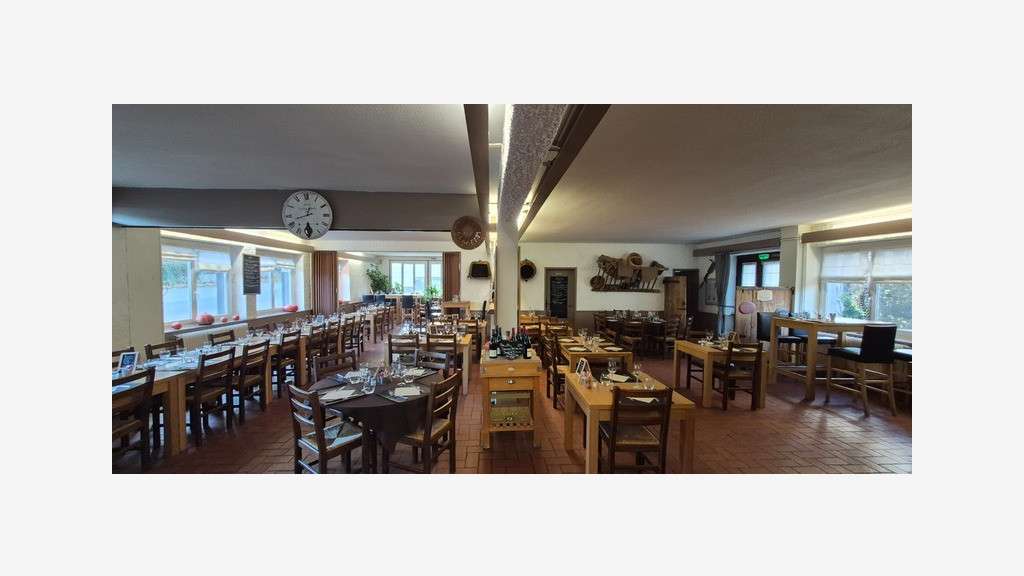 Restaurant sous enseigne à vendre à Volvic (63)