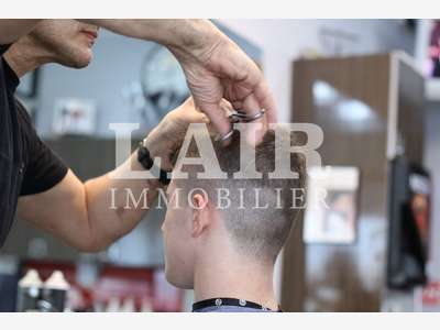 A vendre salon de coiffure en village de Mayenne