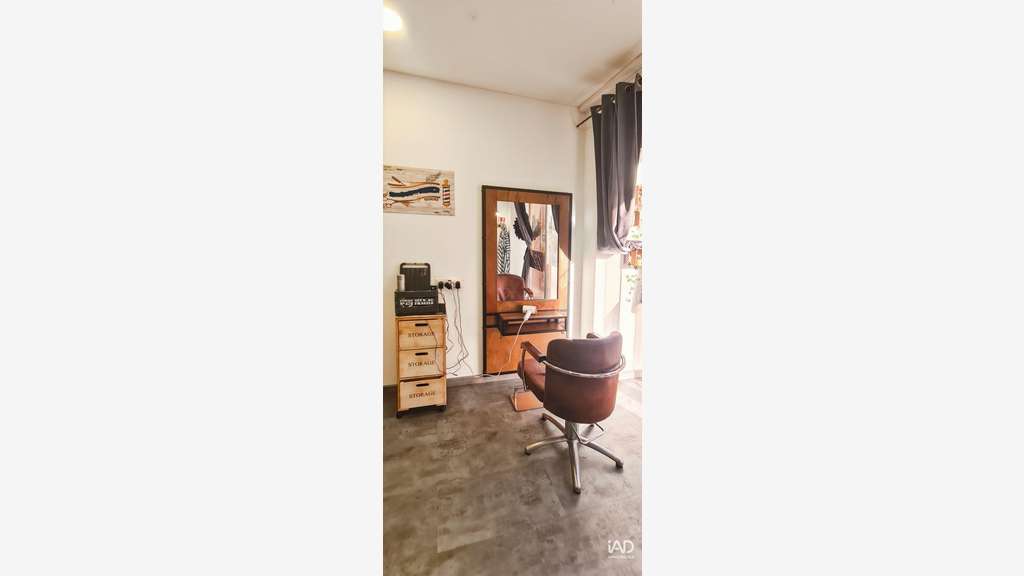 Vente salon de coiffure rénové à Marseillan