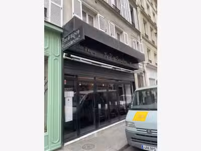 Vente superbe bar licence IV restaurant 75009