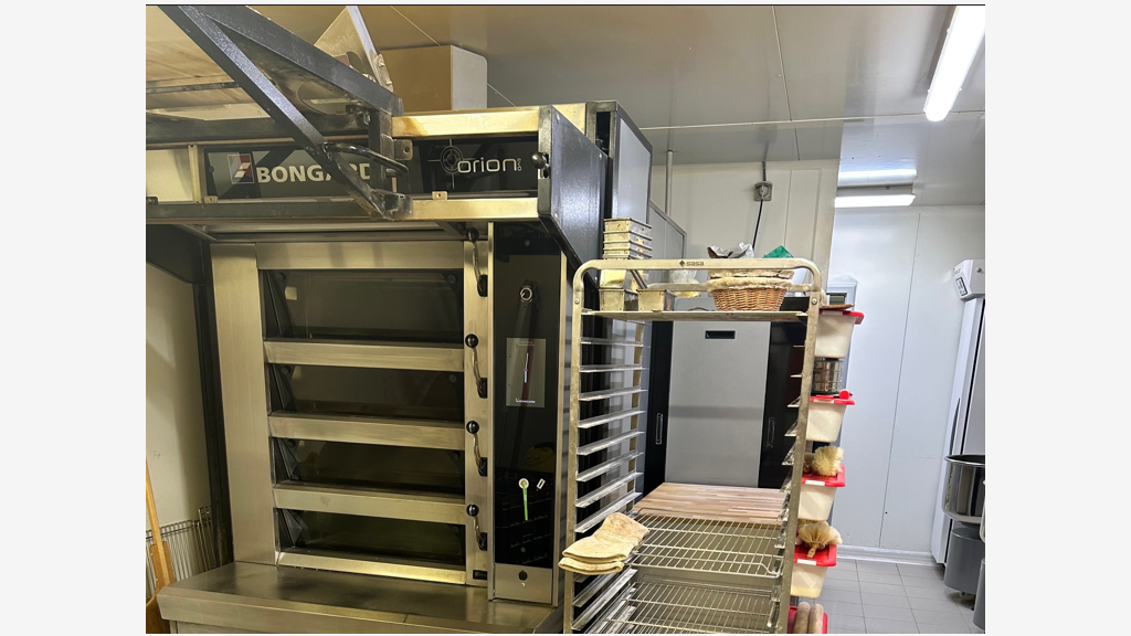 Vente superbe boulangerie avec parking en Ariège