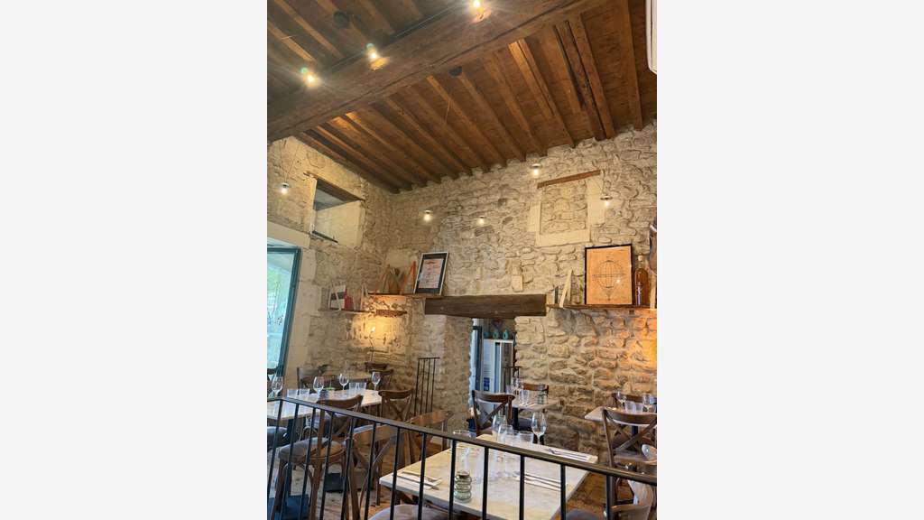 AV restaurant de charme à Saint-Rémy-de-Provence