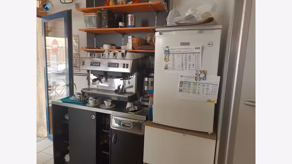 Vente terminal de cuisson avec terrasse à Narbonne