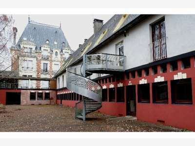 Château activité touristique à vendre en Sarthe