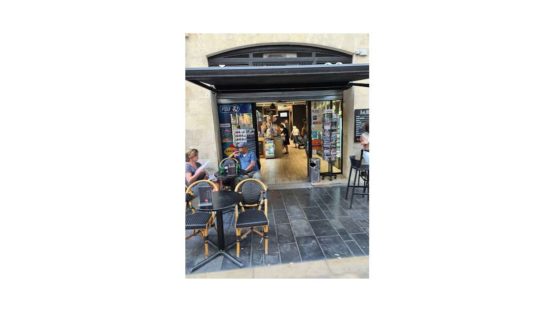 Le Tabac Le 22 Rue Sainte Catherine à Bor