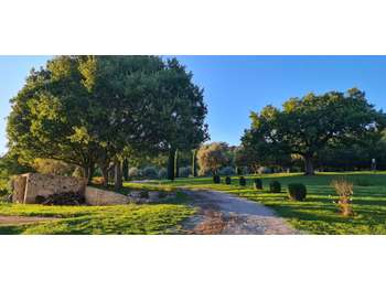 Vente  ancienne ferme du XVIIème Parc du Luberon