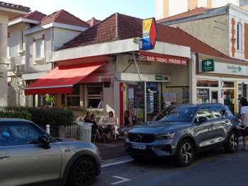 Cède bar tabac FDJ PMU avec logement 77m² Arcachon
