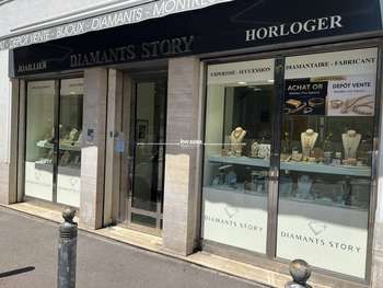 AV FDC bijouterie luxe en angle de rue Marseille