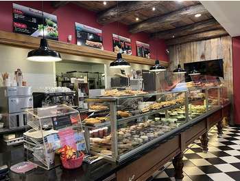 Vente trèe belle boulangerie superbe visibilité 06