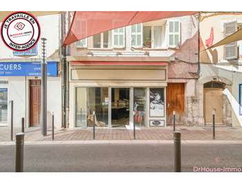 Vente boulangerie pâtisserie snacking 70m² à Cuers