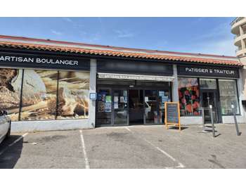 Cède boulangerie pâtisserie traiteur 200m² Isère