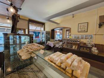 AV boulangerie 135m² empl N°1 St Florent sur Cher