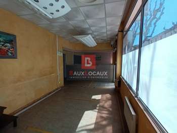 Bureaux de 180m² à vendre à Châteaurenard centre