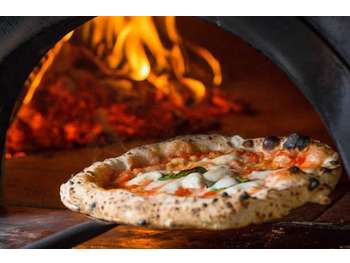 Cède pizzeria en centre-ville de Beaulieu-sur-Mer