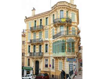Cession FDC tabac bar 65m² à Cannes centre piéton