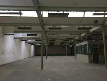 À vendre entrepôt non divisible 1 010m² à Roubaix